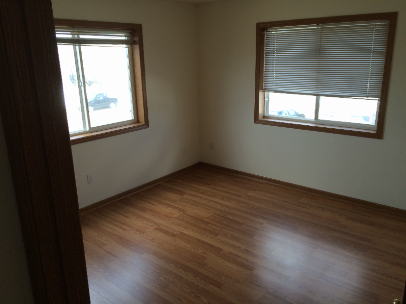 Waunakee Apartment: 100 S Division St