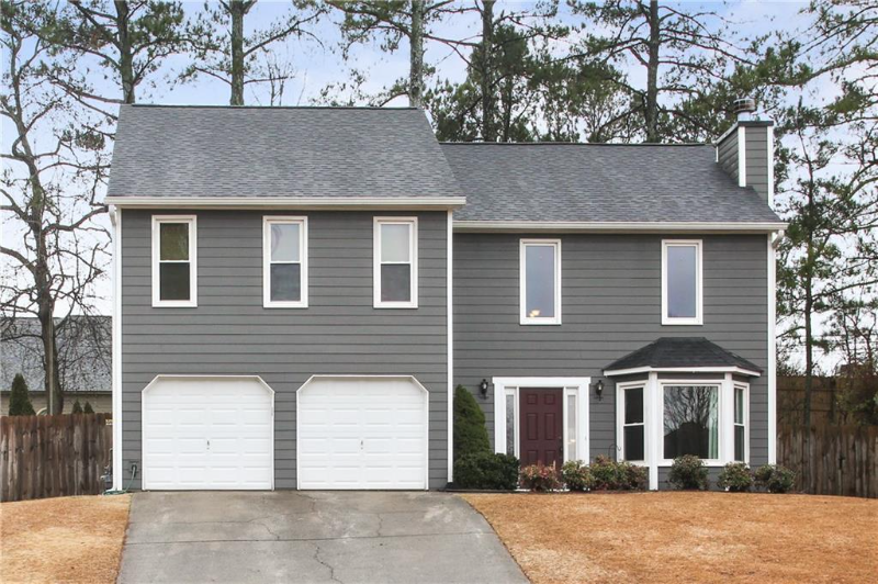 Acworth House: 1825 Hickory Creek Ct NW