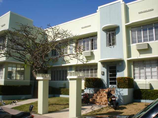 Miami Beach Apartment: 1043 8 Street