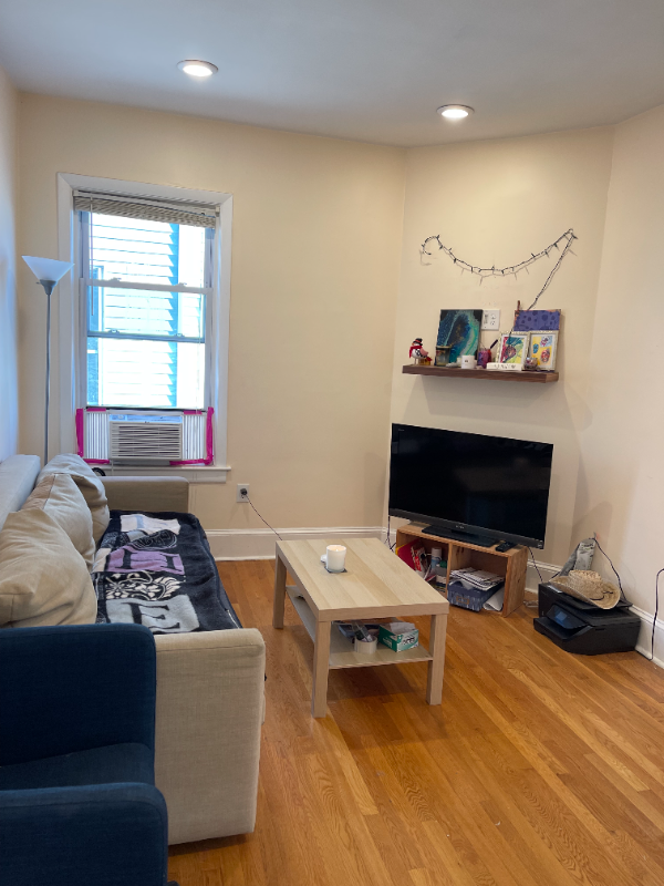 Somerville Apartment: 21 Rossmore St