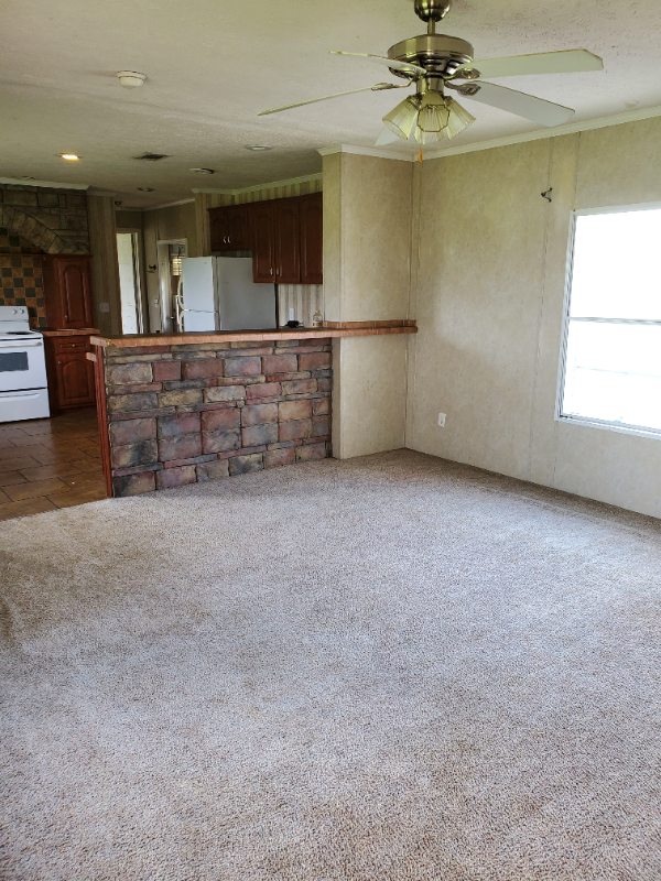 Elton House: 857 Briscoe Rd