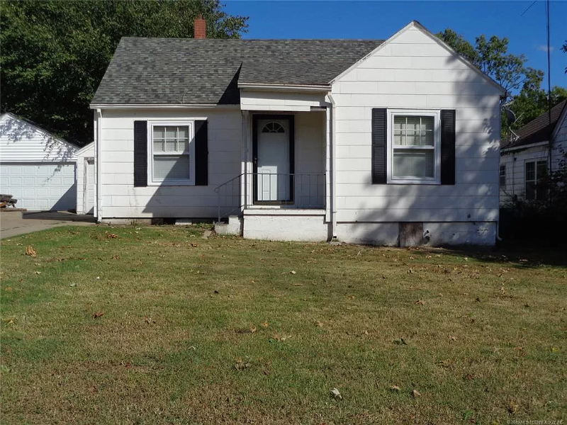 Bartlesville House: 2026 S Johnstone Ave