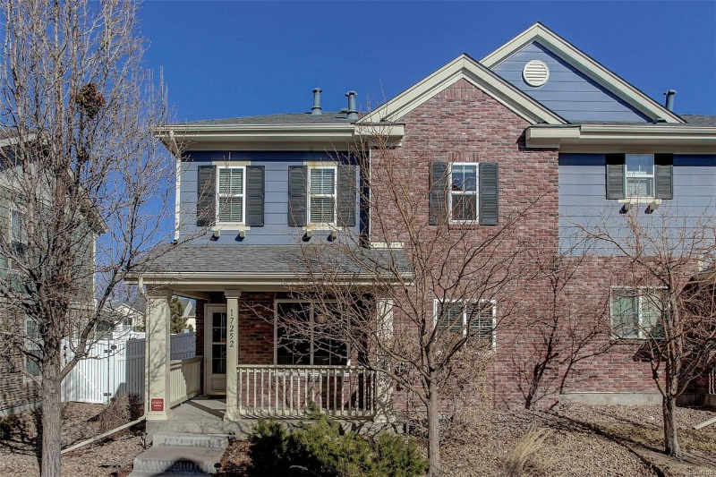 Aurora Townhome: 17252 E Kansas Dr