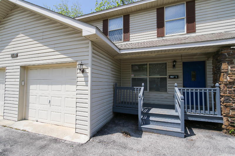 Springdale Multiplex: 1216 Highland Ave