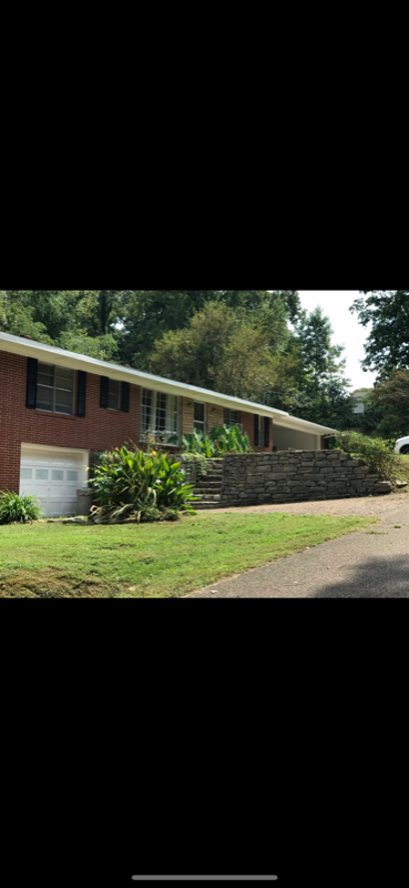 Waynesboro House: 315 Copeland Dr