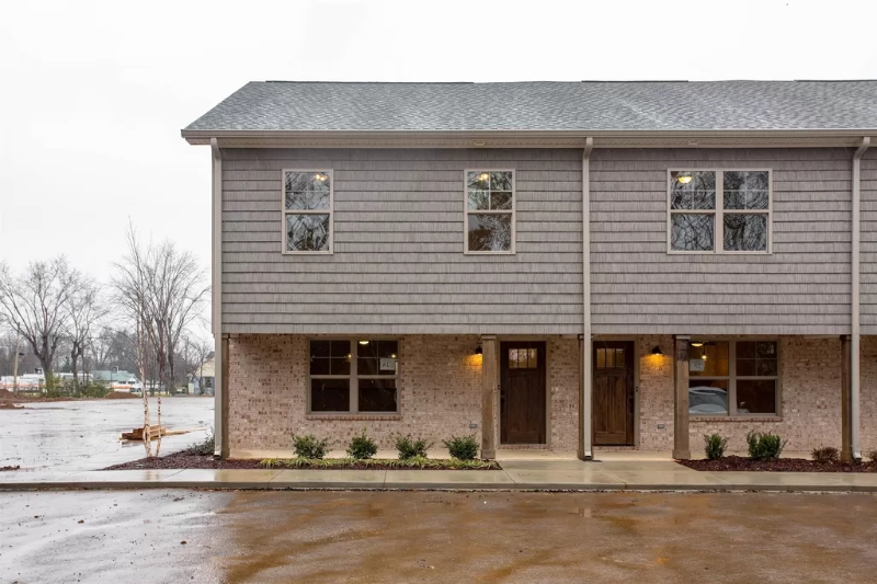 Murfreesboro Townhome: 2506 East Main Street