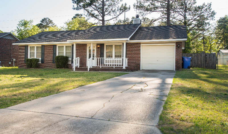 Fayetteville House: 1066 Quail Meadow Drive