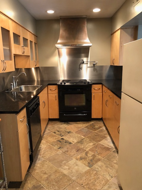 Atlanta Condo: 3107 B colonial way
