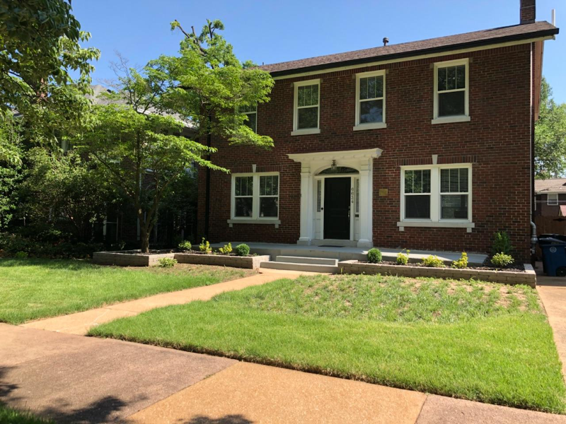 Saint Louis House: 6634 Pershing Ave