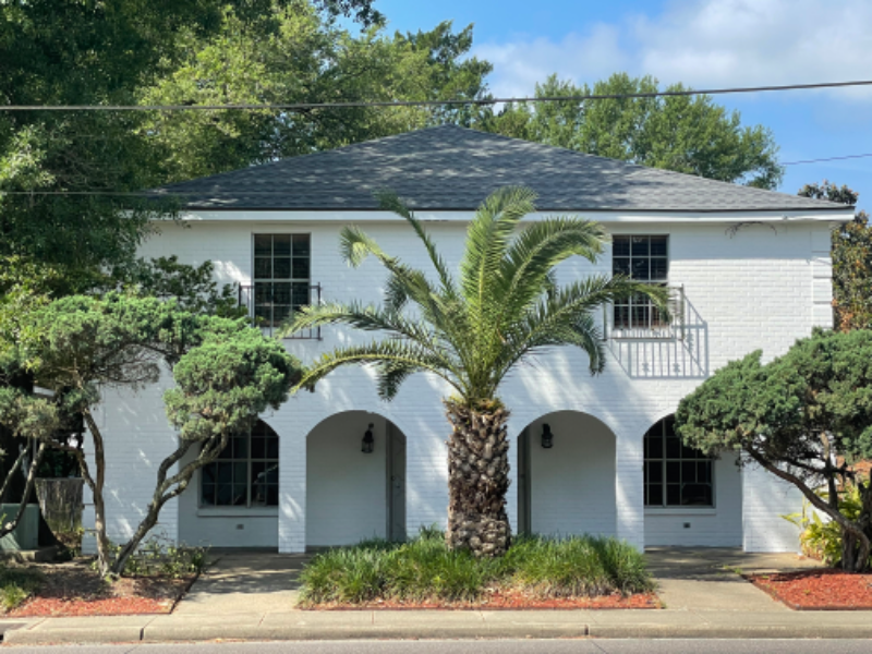 Lafayette Apartment: 600 East University