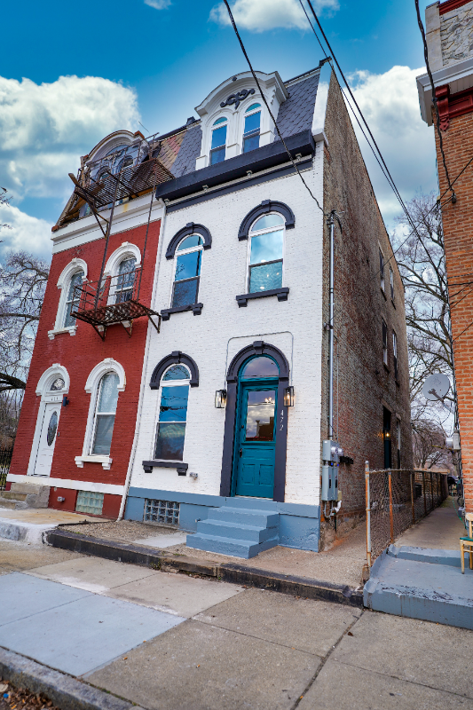Cincinnati Multiplex: 472 Dayton St