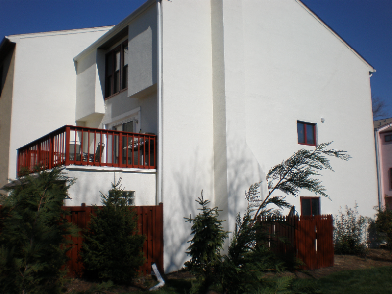 Arlington Apartment: 1904 N Woodley St