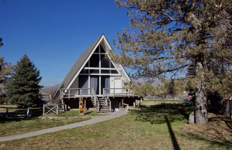 Santaquin House: 340 W Main St