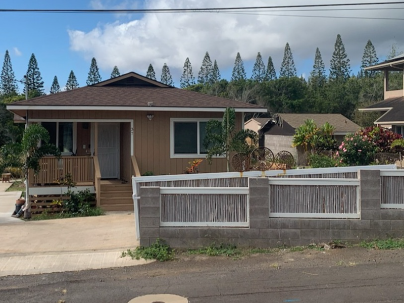 Wailuku Multiplex: 37 Kuhinia St