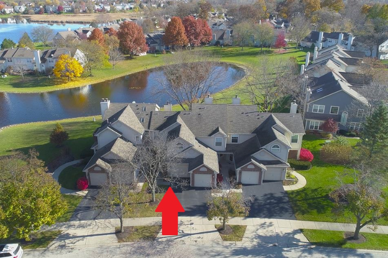 Elgin Townhome: 725 Ripple Brook Ln