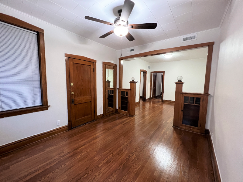 Chicago Apartment: 2926 W 40th Pl