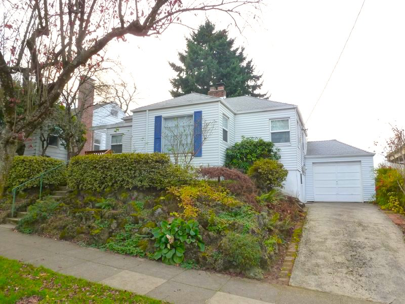 Portland House: 3021 SE 43rd Ave