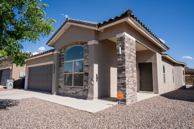 El Paso House: 14924 Boer Trail Ave