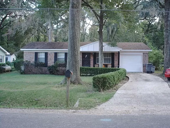 Tallahassee House: 2007 Harriet Dr
