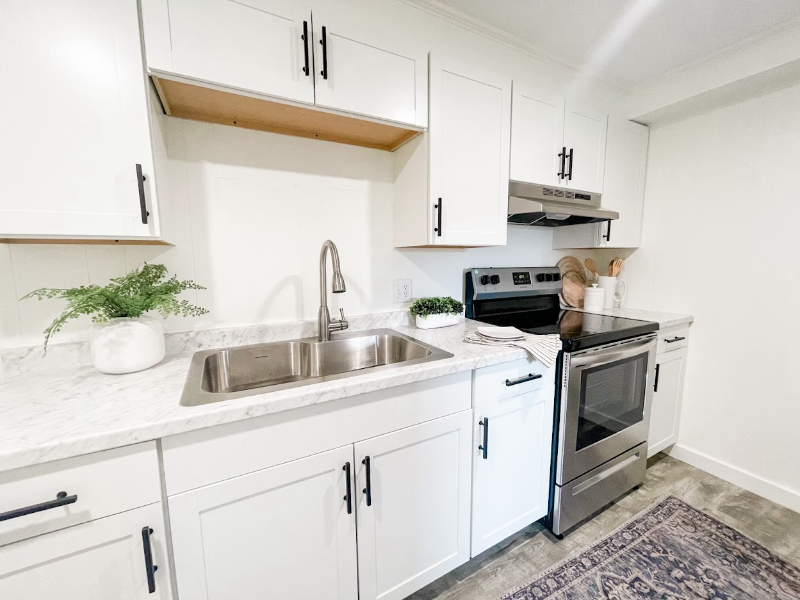 Johnson City Apartment: 410 W. Maple Street