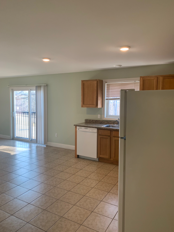 Essex Junction Apartment: 245 Pearl St