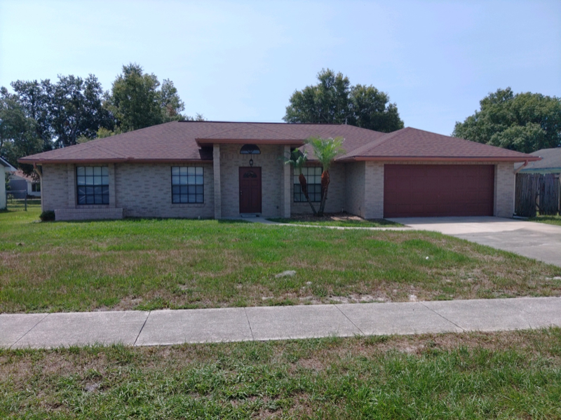 Deltona House: 1007 Matterhorn St