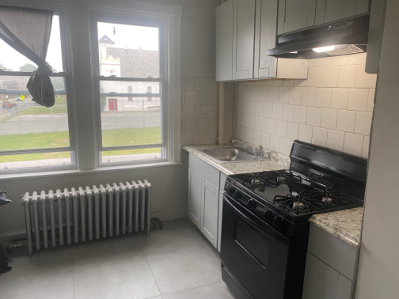 Darby Apartment: 418 Main St