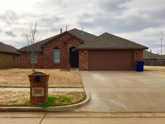 Mustang House: 206 N Westminster Way