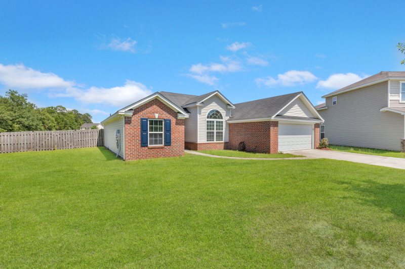 Pooler House: 66 Tranquil Pl