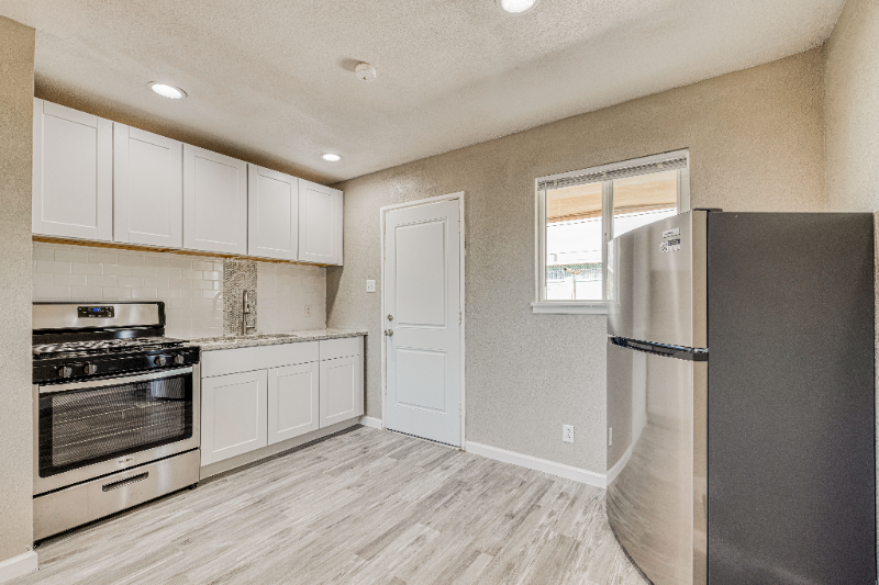 El Paso Apartment: 8709 Lawson St