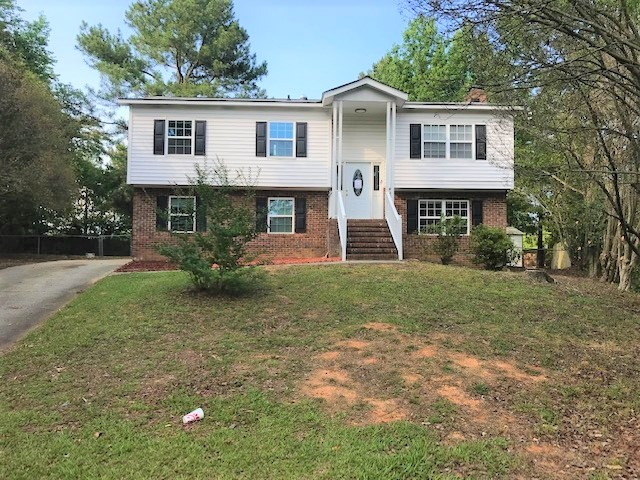 Raleigh House: 209 Bayberry Ln