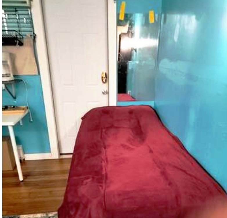 West Islip House: 202 west 1st Street