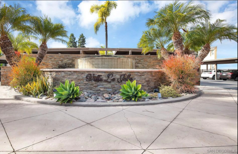 La Jolla Condo: 8529 Villa La Jolla drive